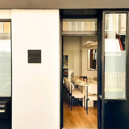 Luxury House With Ac - 6bd-12p - Batignolles